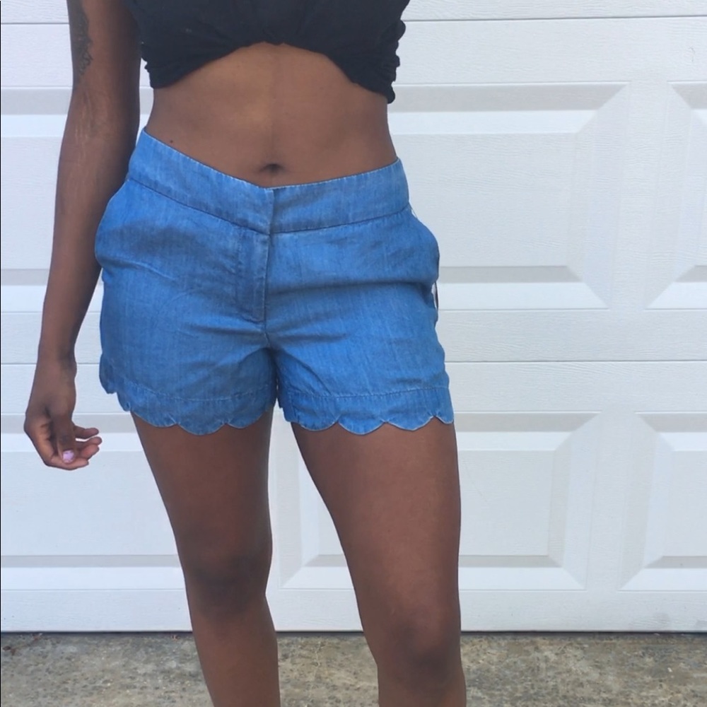 Scalloped Hem Shorts